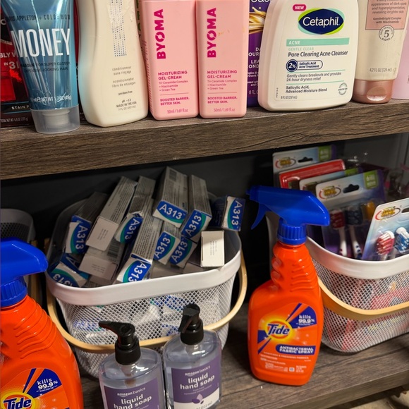 Tuesday Night NEW Pallet Health & Beauty 7:30 EST - Picture 14 of 14